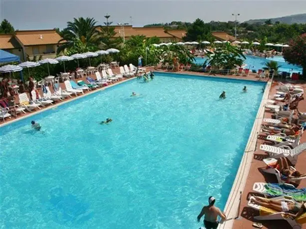 Villaggio Hotel Club La Pace