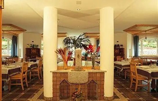 Hotel Bella di Bosco 