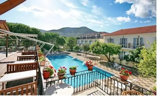 Theofilos Hotel And Apartments 