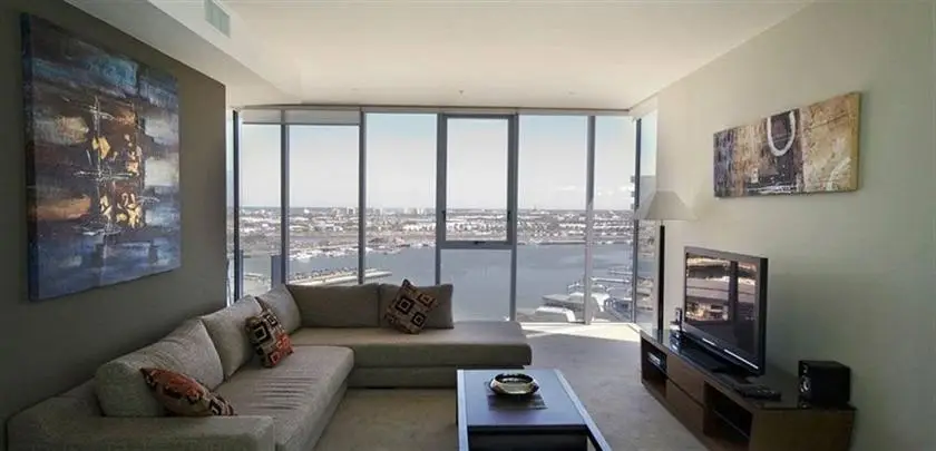 Apartments Melbourne Domain - New Quay Docklands 