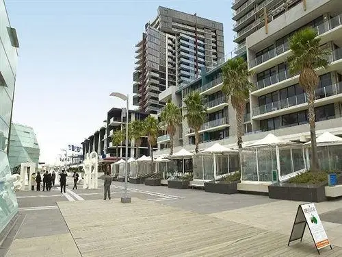 Apartments Melbourne Domain - New Quay Docklands 