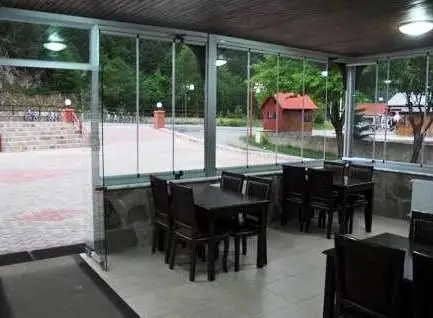 Yayla Hotel Restaurant