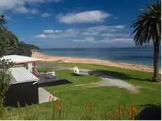 Golden Sand Beachfront Apartments 