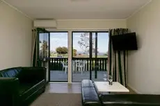 Le Chalet Suisse Motel Taupo 