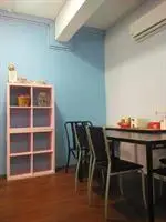 Moon Eleven Hostel Near Klia & Klia2 