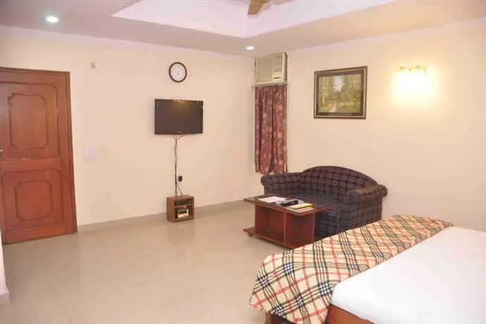 Hotel Kashish Residency & Banquet