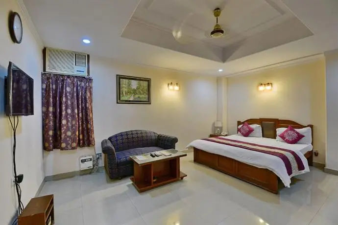 Hotel Kashish Residency & Banquet 