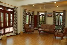 Vardan Resort n' Apartment 