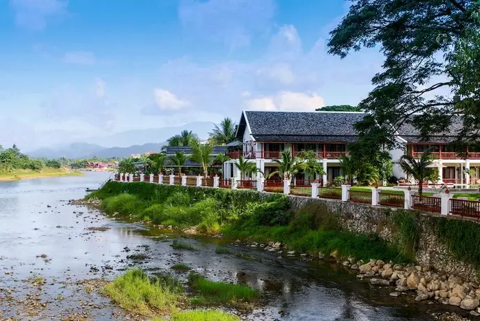 Riverside Boutique Resort Vang Vieng