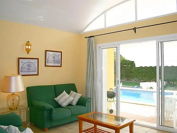 Villa Laura 245