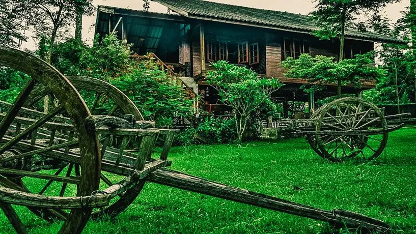 Chiang Dao Hut 