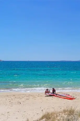 Glaronissi Beach 