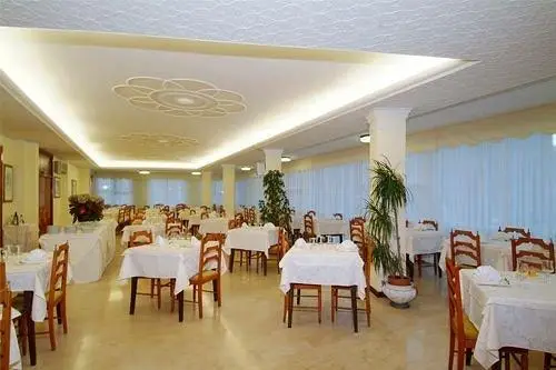 Hotel Dom Cervia 