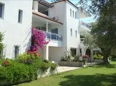 Xenios Faros Apartments 