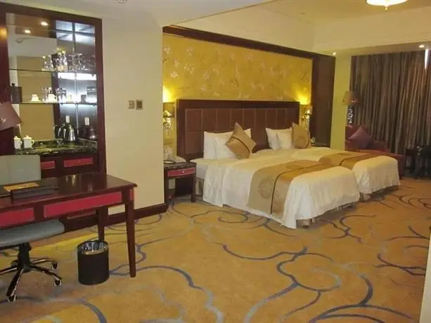 Yichang Golden Ray International Hotel 