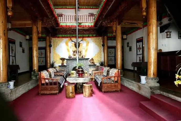 Shangri-la Tibetan Family Inn