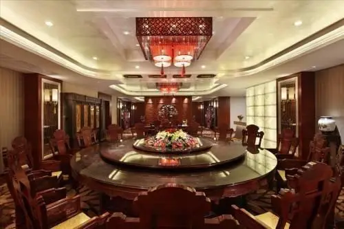 Sovereign Hotel Zhanjiang 