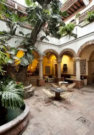 Hotel los Arcos 