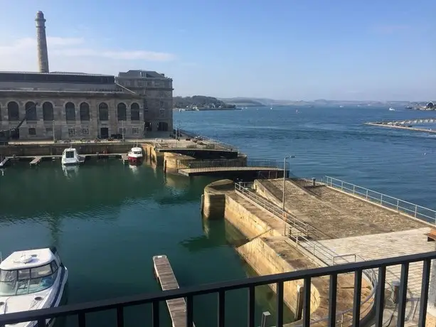 Royal William Yard - Plymouth Serviced Apartments 