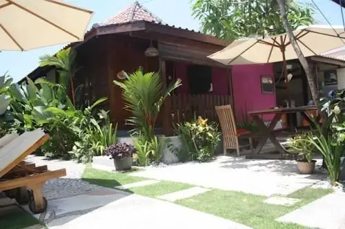 Andy's Surf Villa & Bungalows 