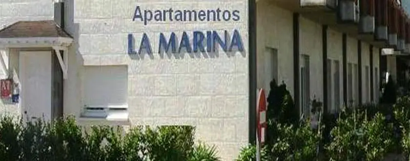 Apartamentos La Marina