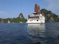 Pelican Halong Cruise 