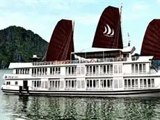 Pelican Halong Cruise 