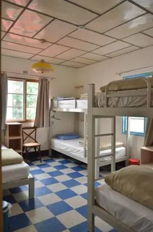 City Hut 1828 - Hostel 