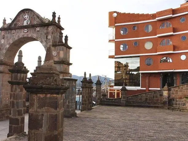 Quechuas Inka Palace 