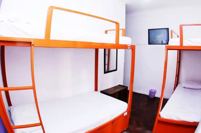 Pura Vida Hostel 