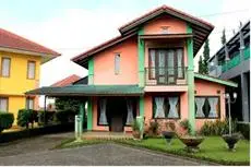 De Villa - Villa Istana Bunga 