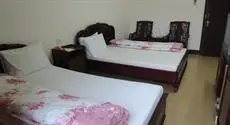 Van Nam Hotel Ha Long 