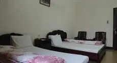 Van Nam Hotel Ha Long 