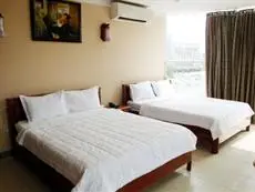 Y Linh Hotel 