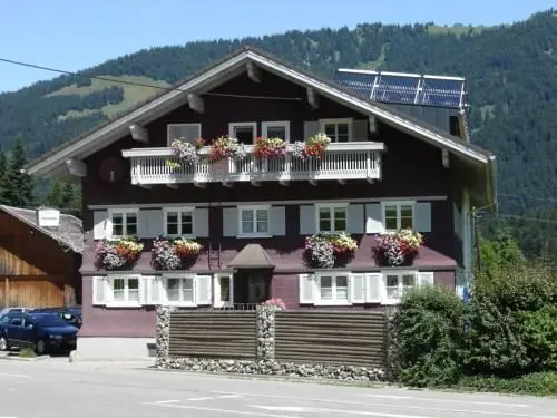 Pension Tannenbaum 