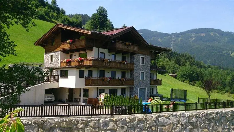 Chalets & Apartments Wachterhof