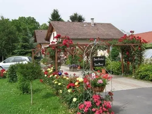 Gastehaus Kristall - Familie Gangl