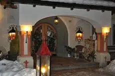 Hotel Schlosswirt 