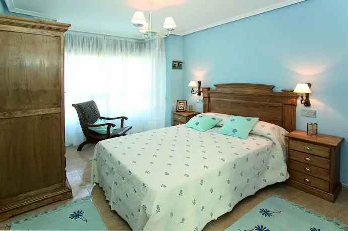 Apartamentos Costa Noja 