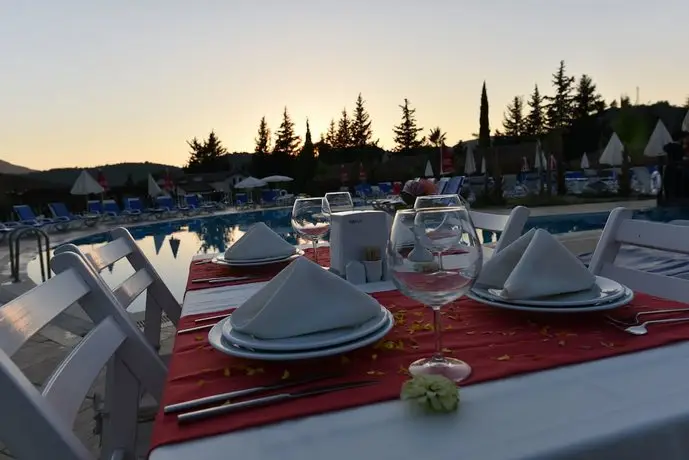 Sahra Su Holiday Village & Spa 