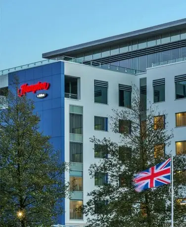 Hampton by Hilton Luton Airport