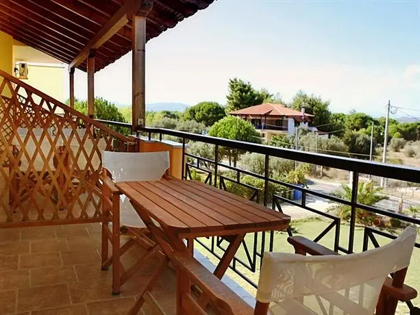 Alexandros Hotel Apartments 