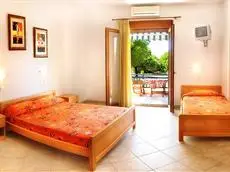 Alexandros Hotel Apartments 