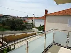 Apartments Cavar 