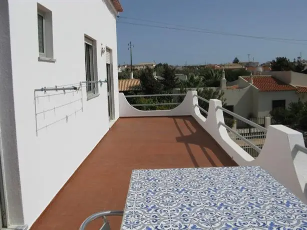 Residencia Quinta do Poco Guesthouse 