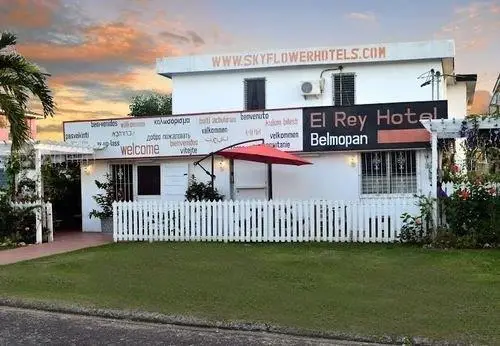 El Rey Hotel