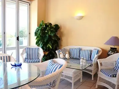 Apartamentos Sofia Playa Ibiza 