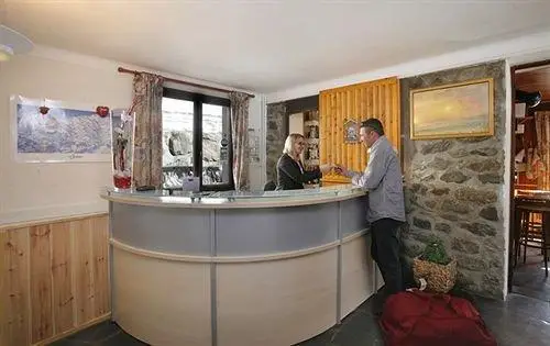 Hotel Eliova Le Genepi