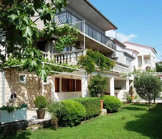 Apartments Lidija Novi Vinodolski