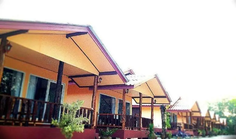 Mahachai Resort 